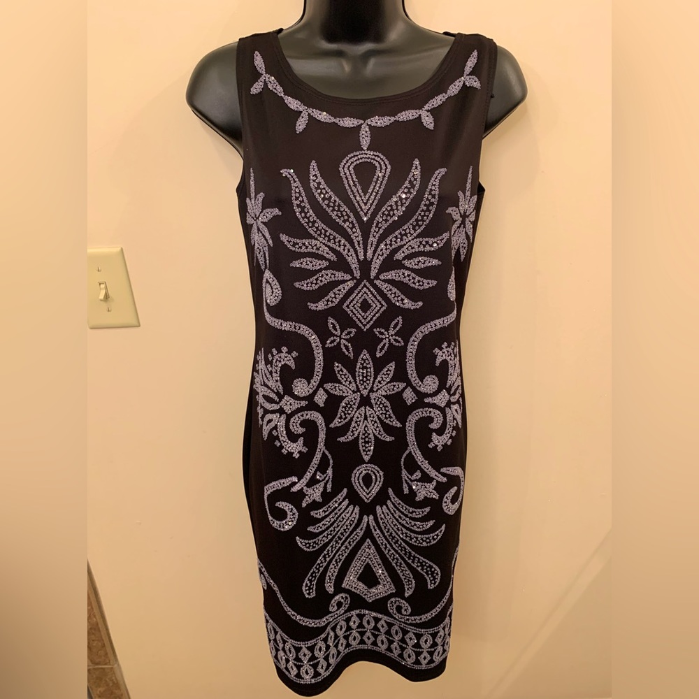Ronni Nicole ‘glitter’ dress.  Black sleeveless.  Size 6.
